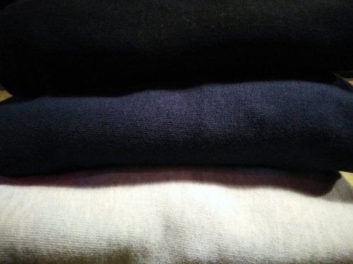 肉厚なスウェットパンツ