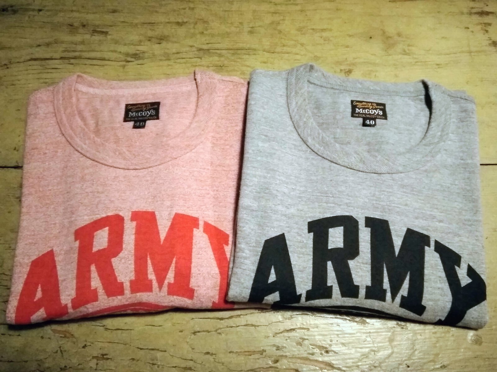 ミリタリープリントTシャツ