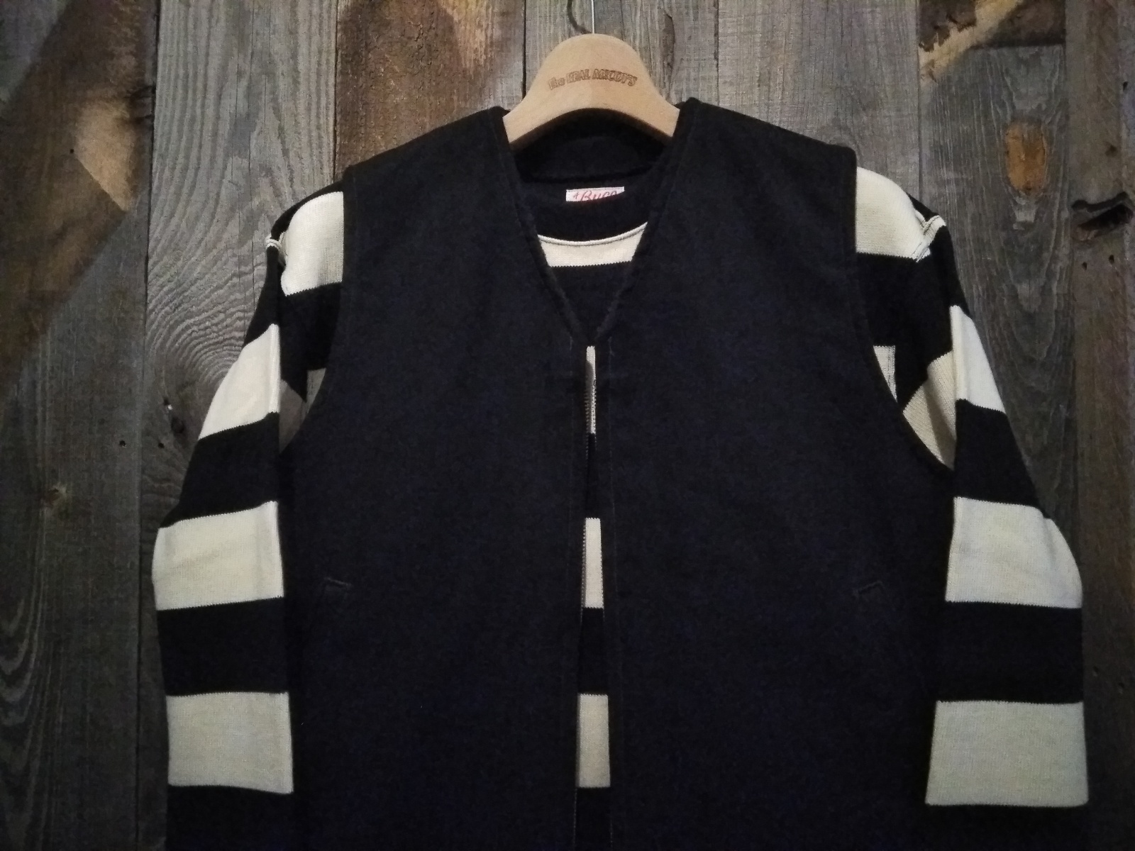 ライダースベスト